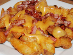 Papas fritas + cheddar + bacon